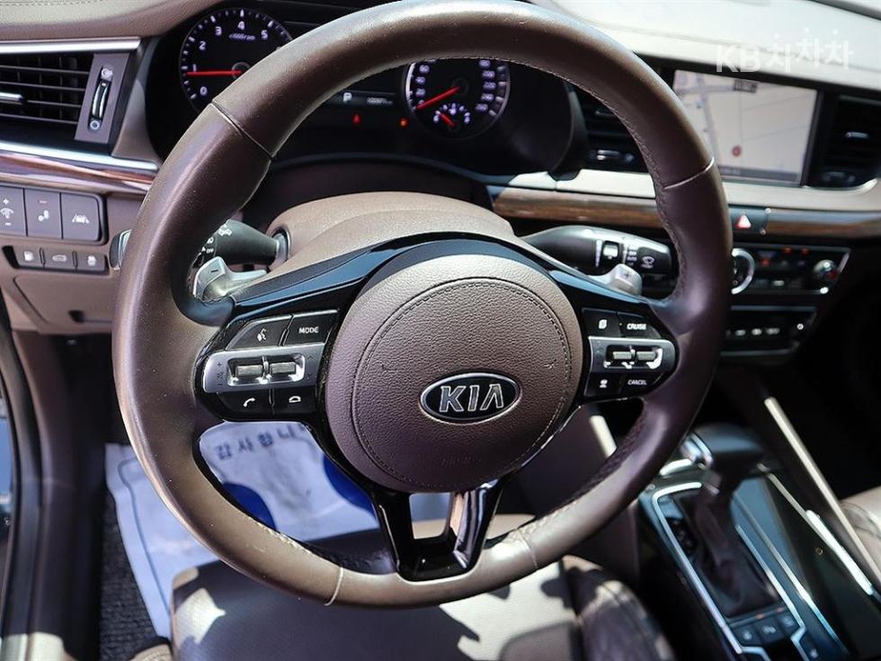 2019 - kia k7