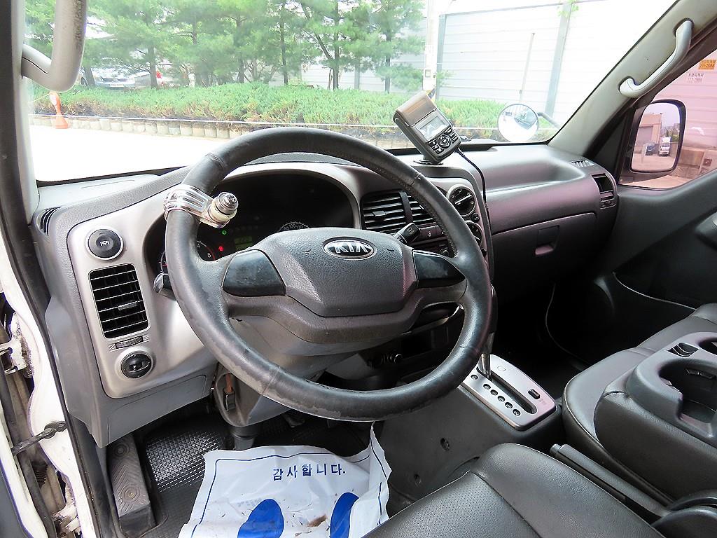 2014 - kia bongo iii