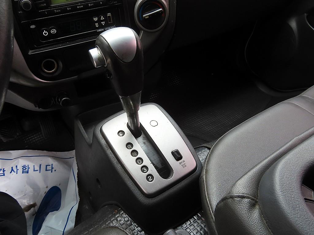 2014 - kia bongo iii