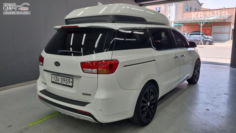 2016 - kia carnival