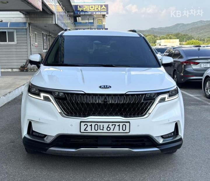 Kia Carnival D2.2 Noblesse