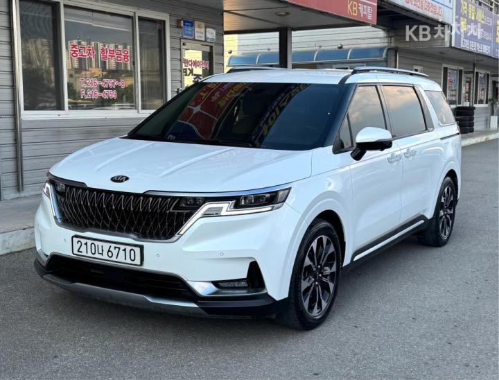 Kia Carnival D2.2 Noblesse — фото 2