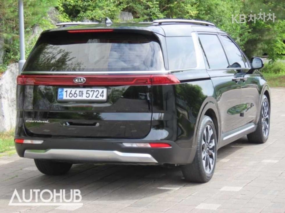 2021 - kia carnival