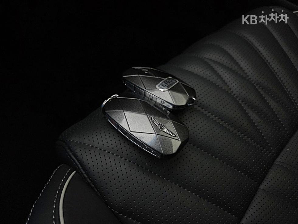 2023 Genesis G90(RS4) photo