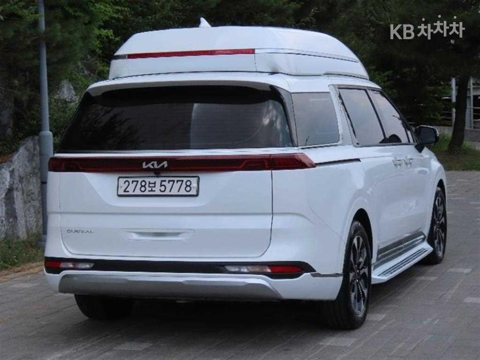 2023 - kia carnival