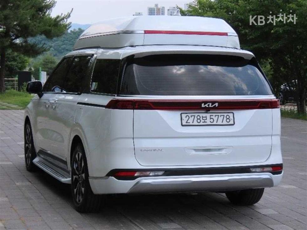 2023 - kia carnival
