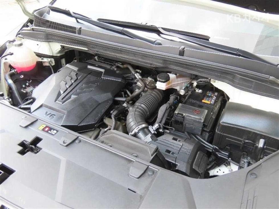2023 - kia carnival