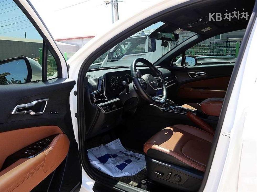 2022 - kia sportage