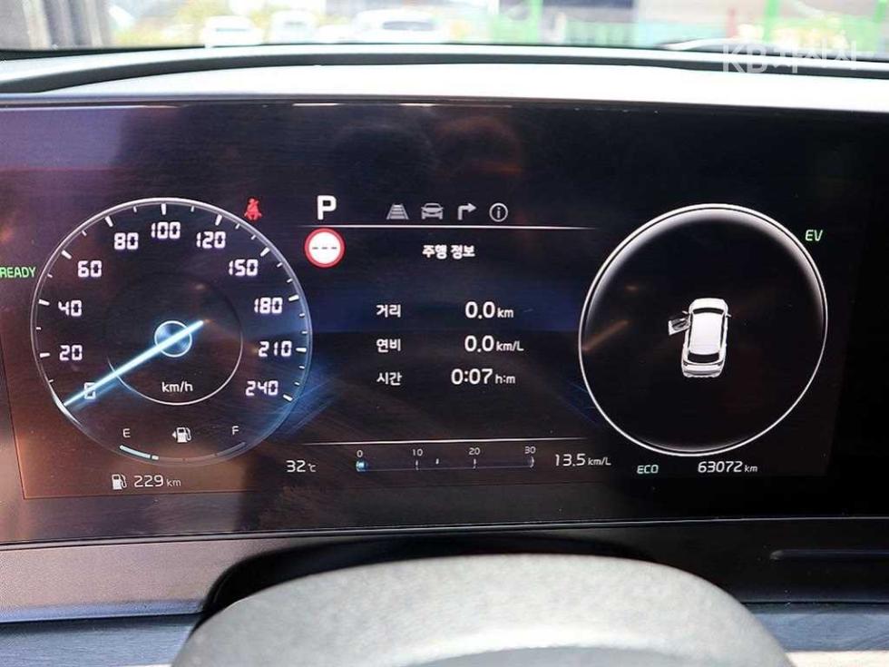 2022 - kia sportage