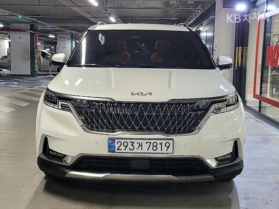 2023 - kia carnival