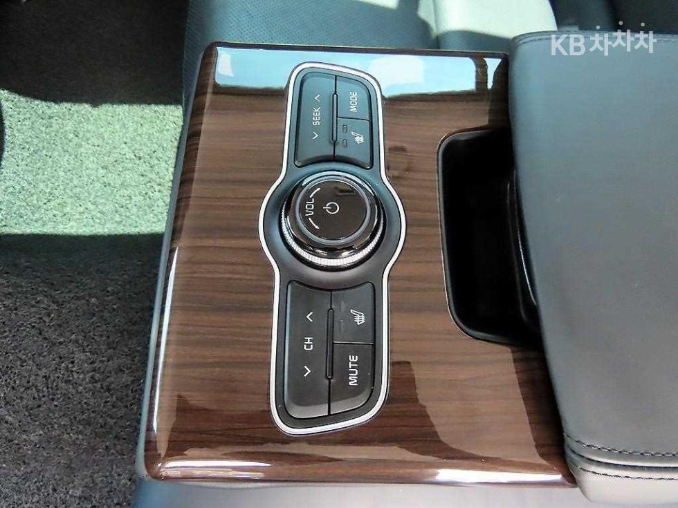 2015 - kia k7