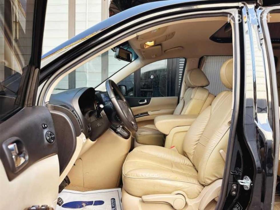 2010 - kia carnival