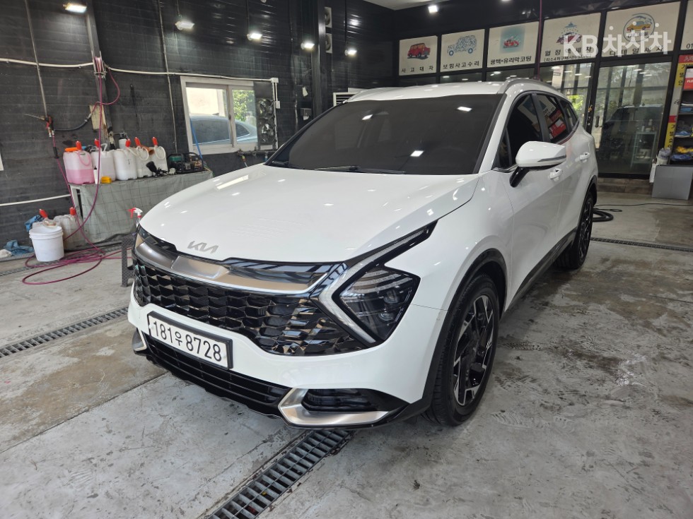2022 - kia sportage