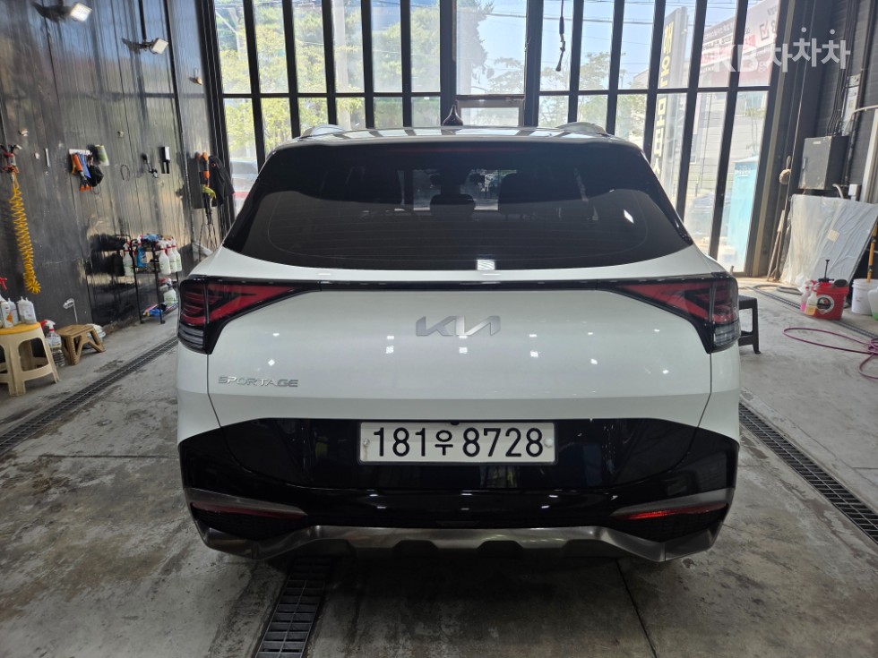 2022 - kia sportage