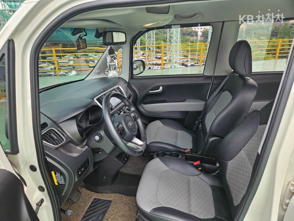 2020 - kia ray