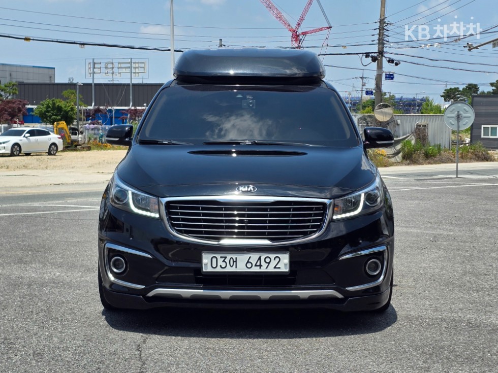2018 - kia carnival