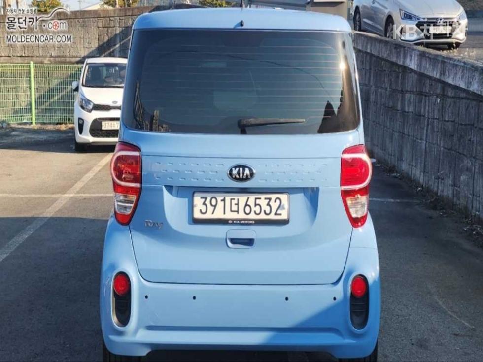 2018 - kia ray