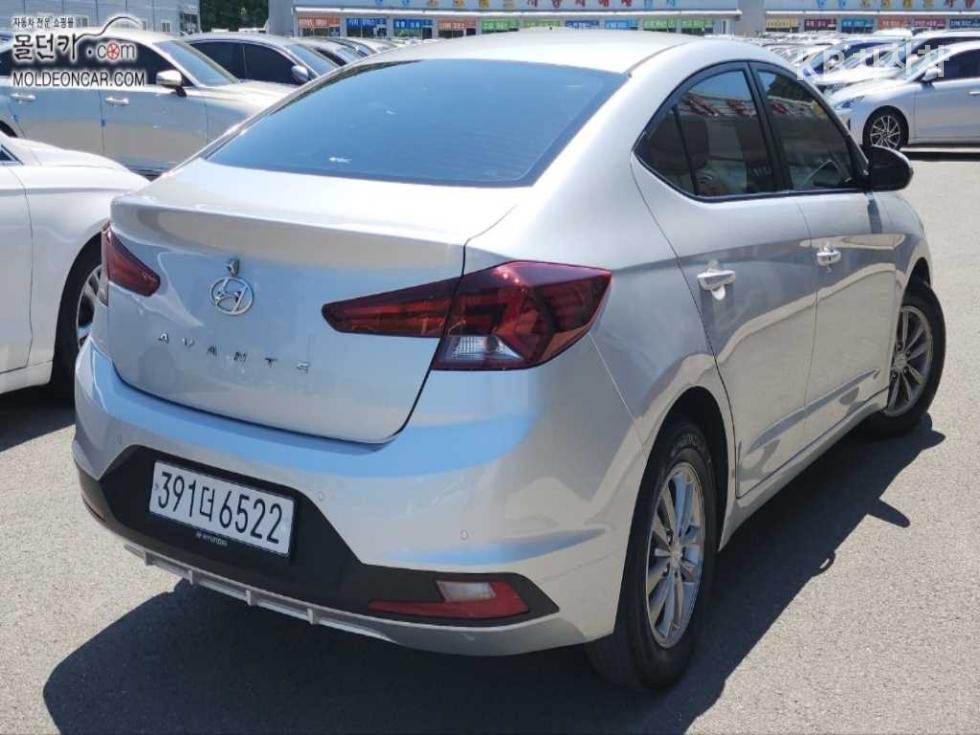 Hyundai Avante — miniaturë 3
