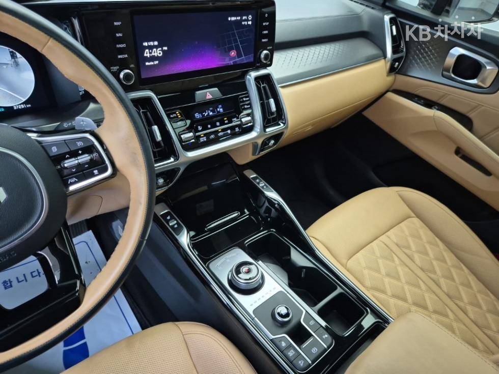 2023 - kia sorento