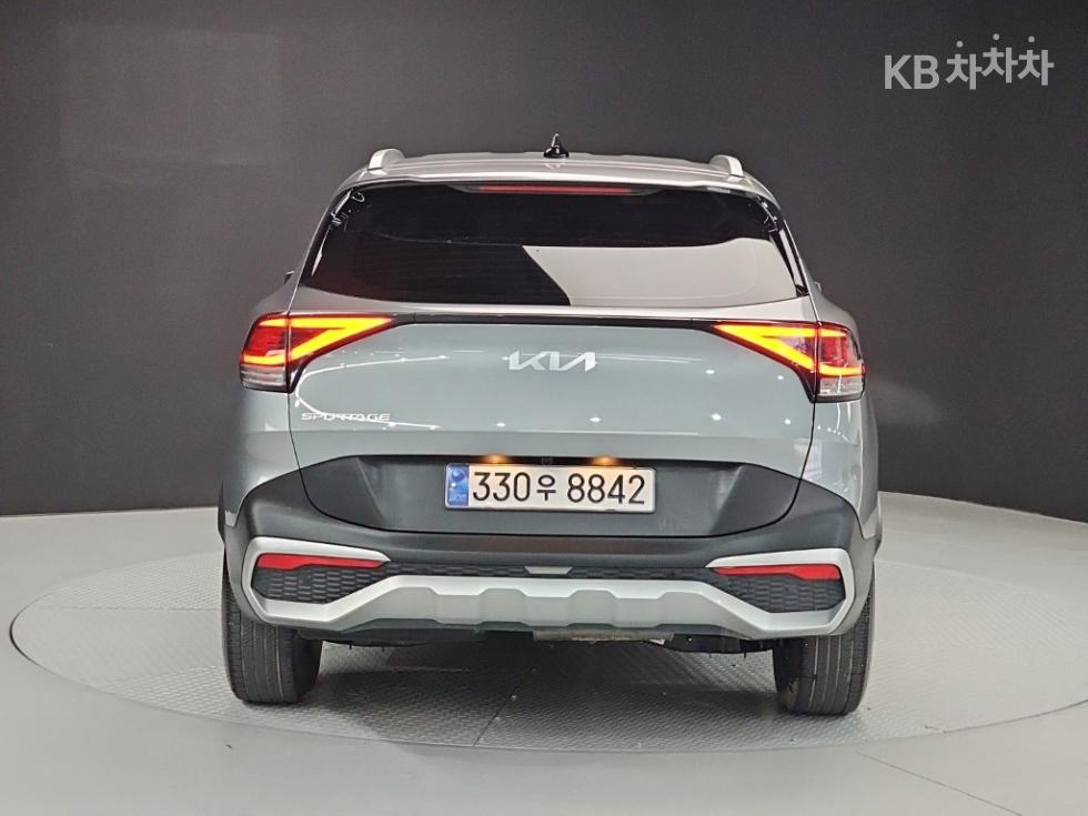 2023 - kia sportage