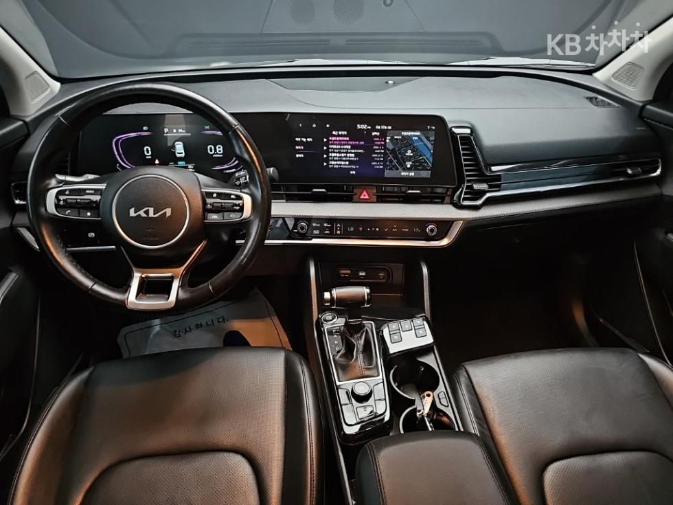 2023 - kia sportage