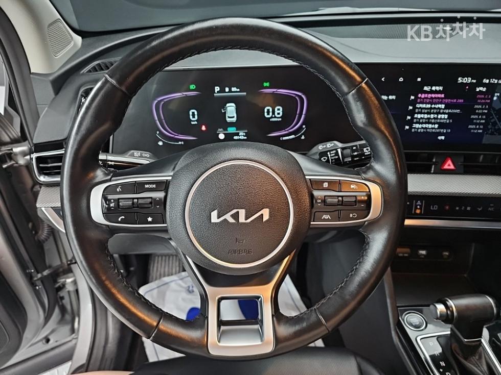 2023 - kia sportage
