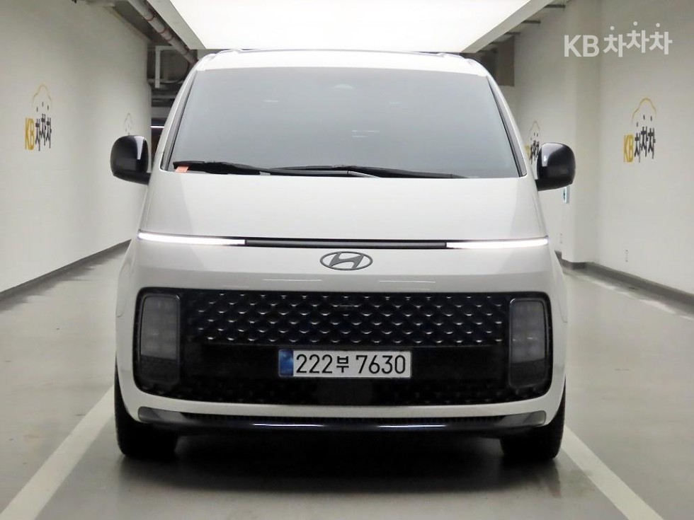 2025 hyundai Staria 3.5 LPG Lounge 9 Inspiration
