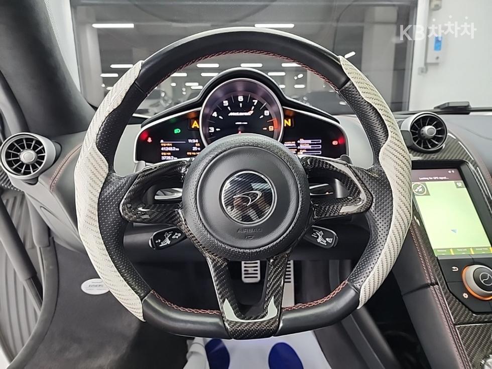 McLaren 650S — miniaturë 9