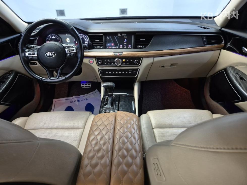 2018 - kia k7