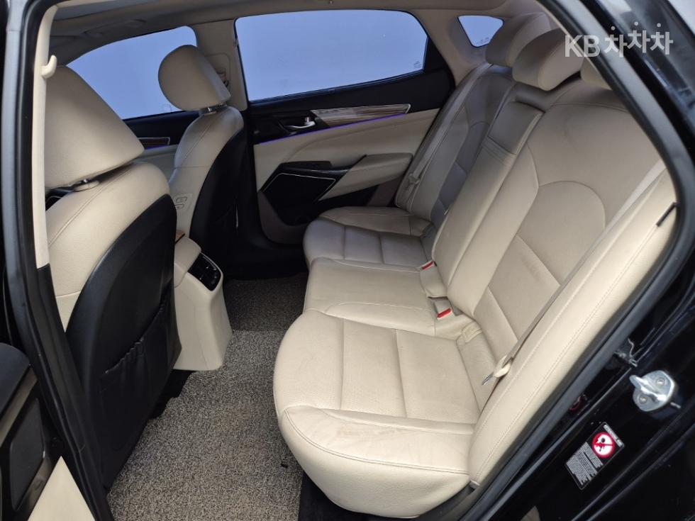 2018 - kia k7