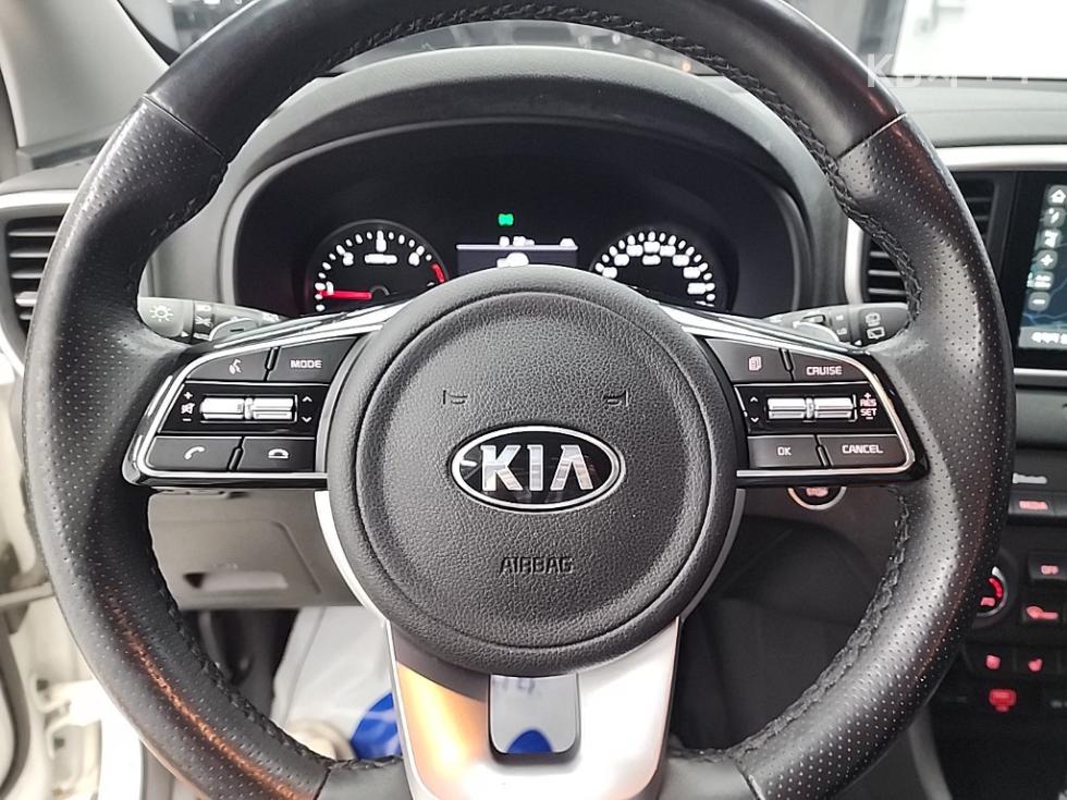 2022 - kia sportage
