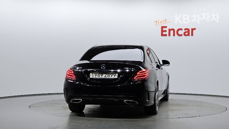 2017 - mercedes-benz c-class