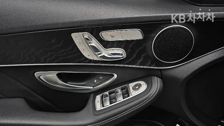 2017 - mercedes-benz c-class