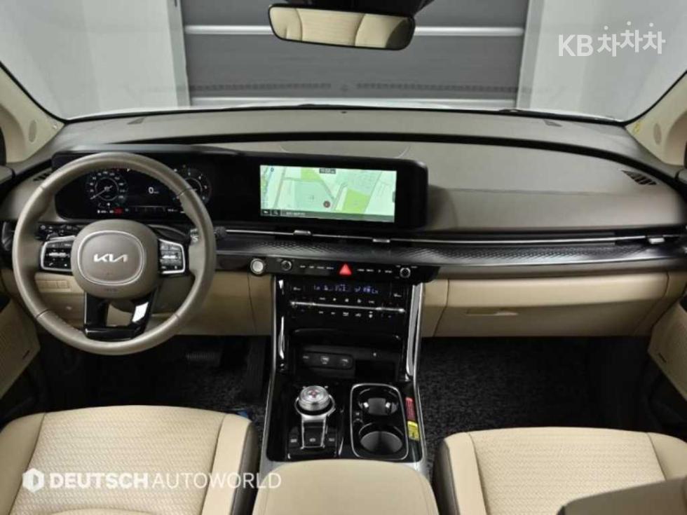 2023 - kia carnival