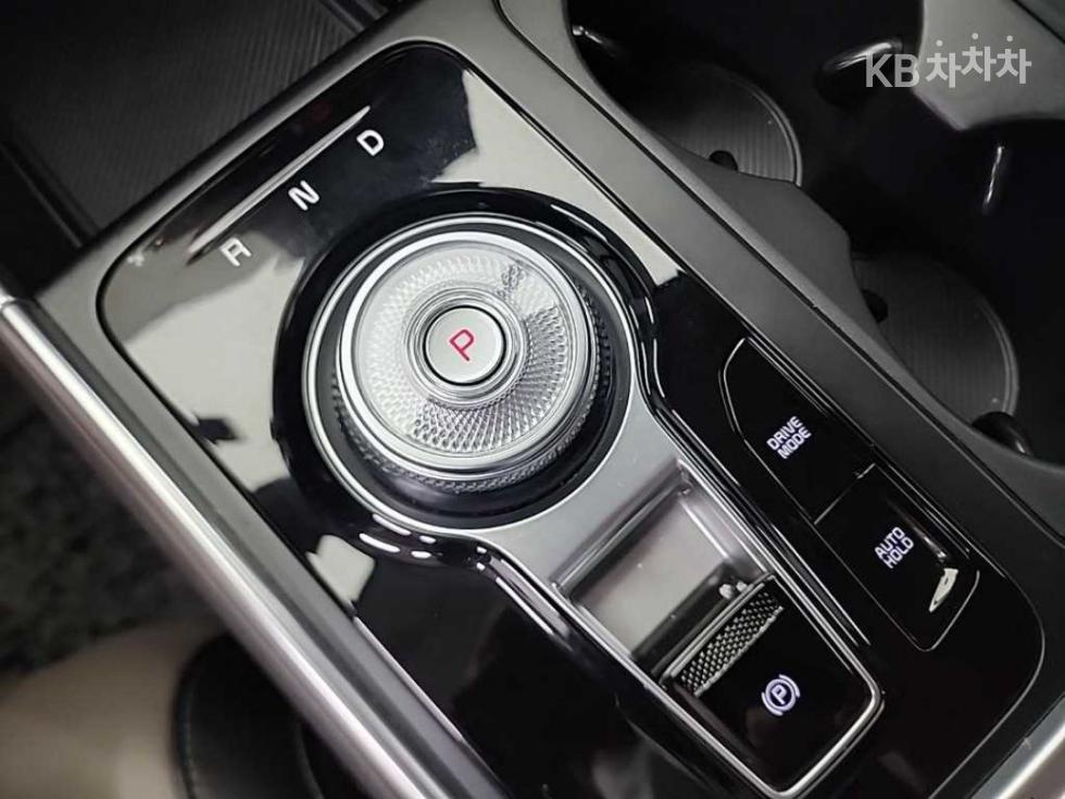 2025 - kia carnival