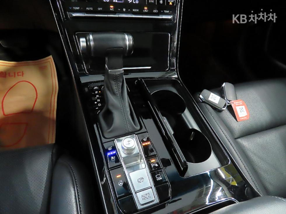 Kia K7 — miniaturë 14