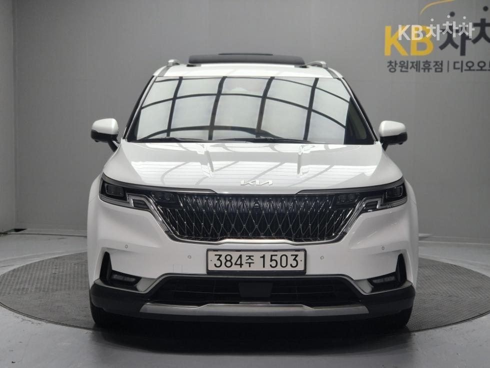 2023 - kia carnival