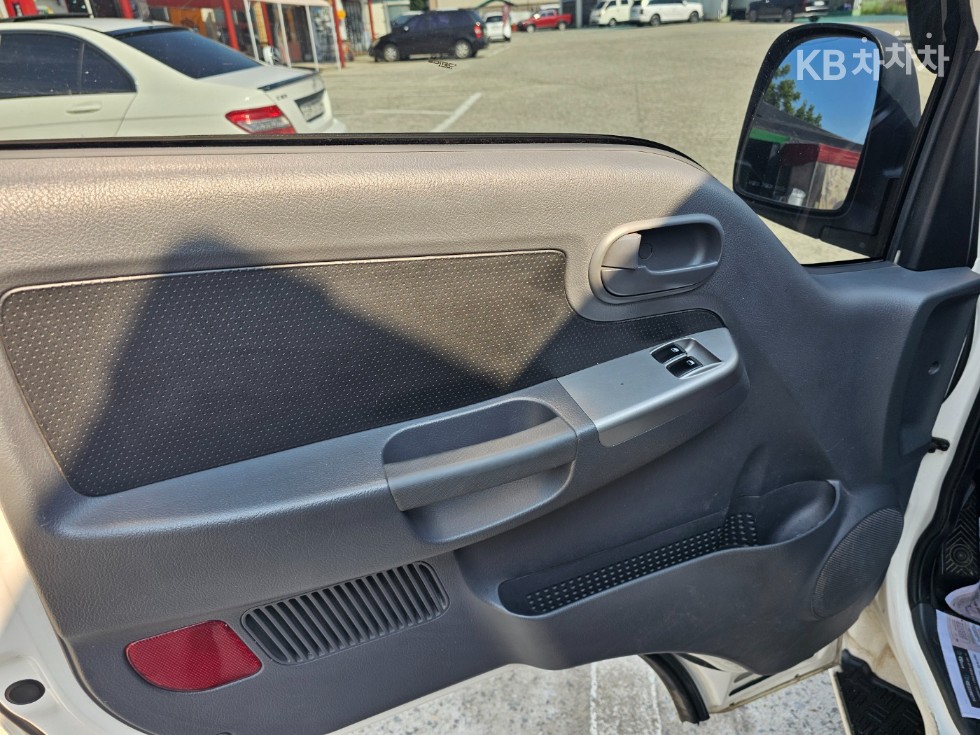 2022 - kia bongo iii