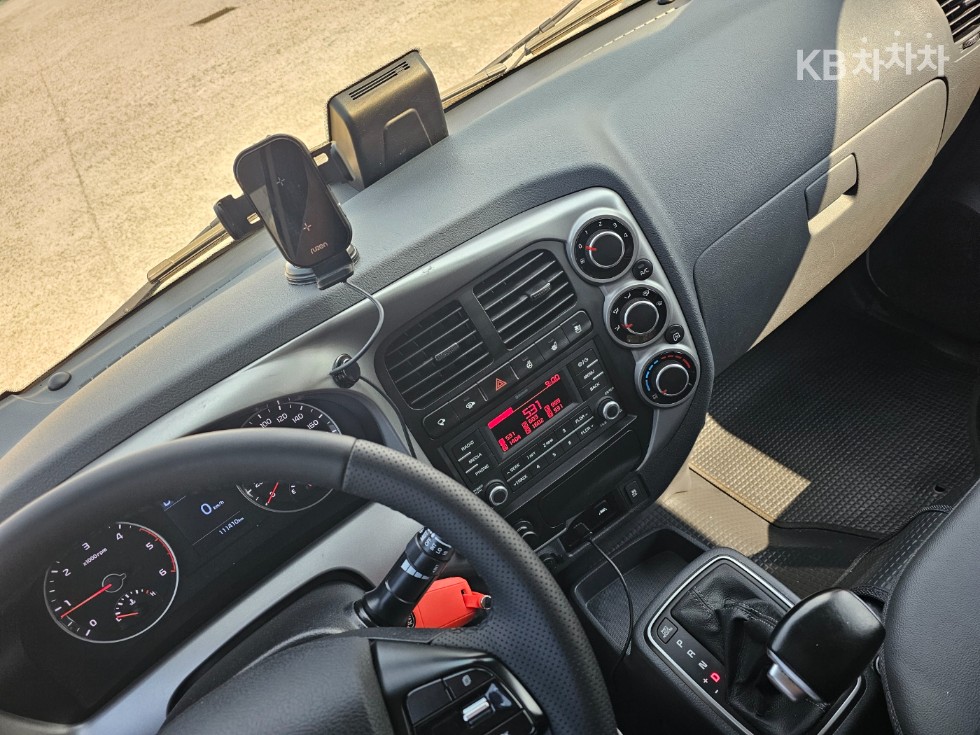 2022 - kia bongo iii
