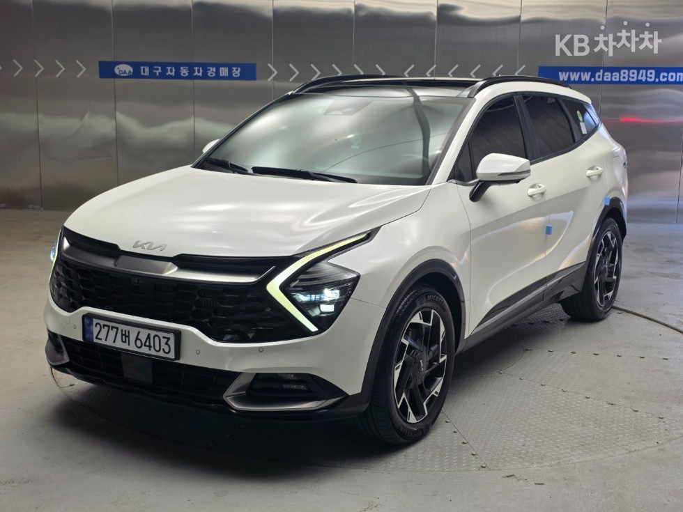 2022 - kia sportage