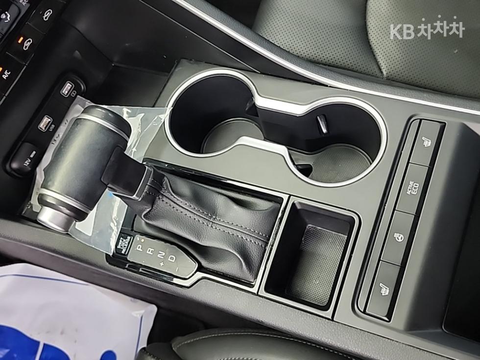 2023 - kia k5