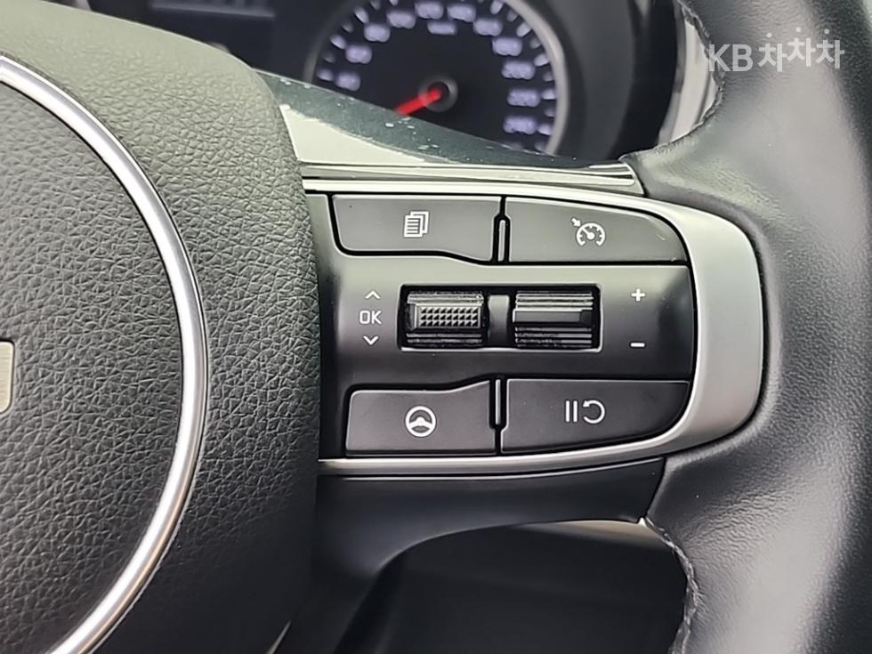 2023 - kia k5