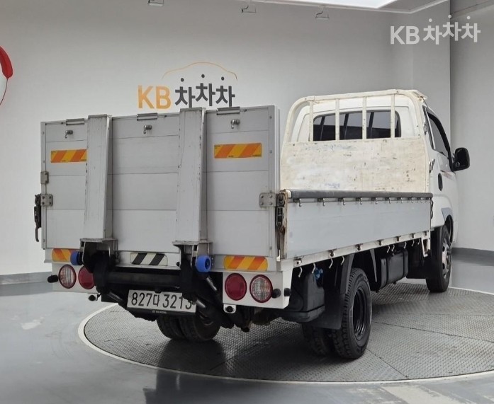 2020 - kia bongo iii