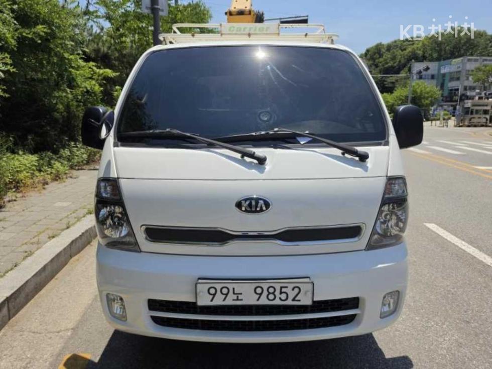 2016 - kia bongo iii