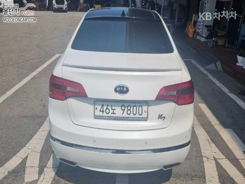 2011 - kia k7