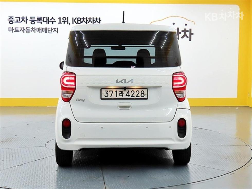 2022 - kia ray