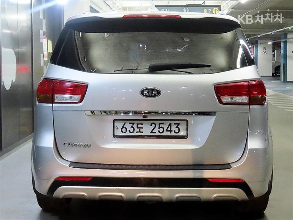 2017 - kia carnival