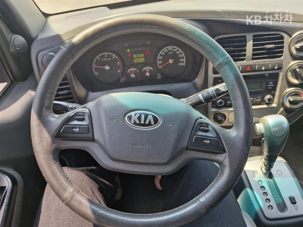 2014 - kia bongo iii