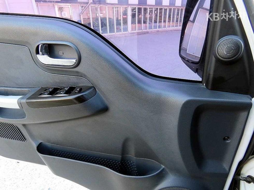 2018 - kia bongo iii