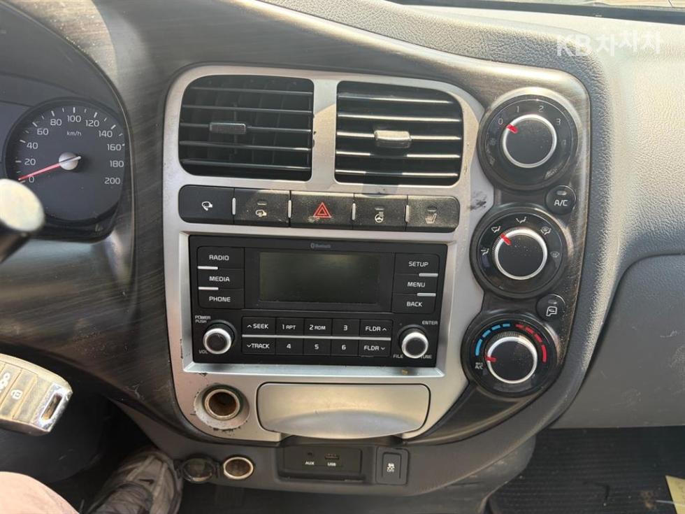 2017 - kia bongo iii